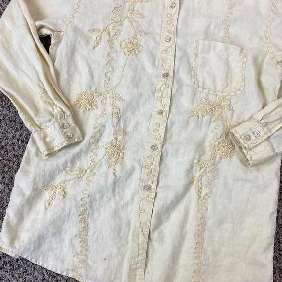 J. Jill Embroidered Detail Linen Button Down Shirt - Picture 4 of 6